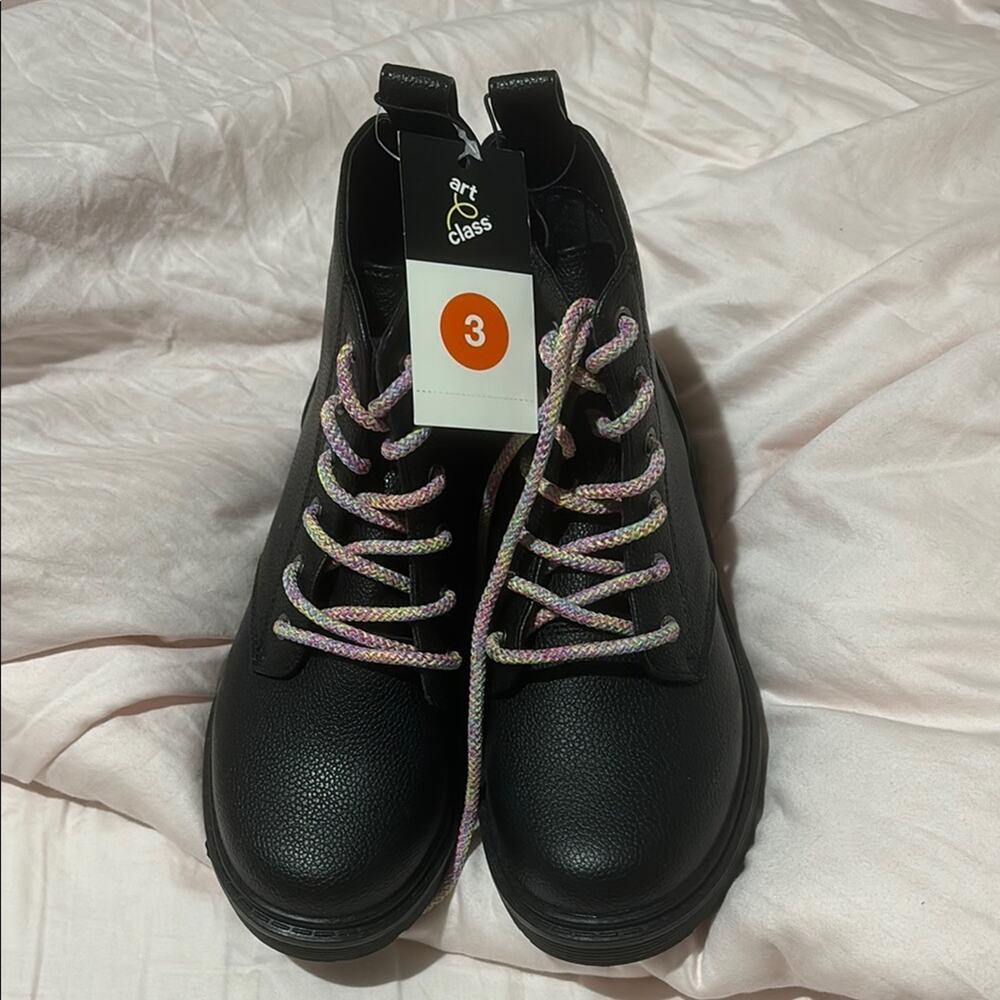 Art Class 3 Black Boots with Multicolor Laces combat style lug soles nwt